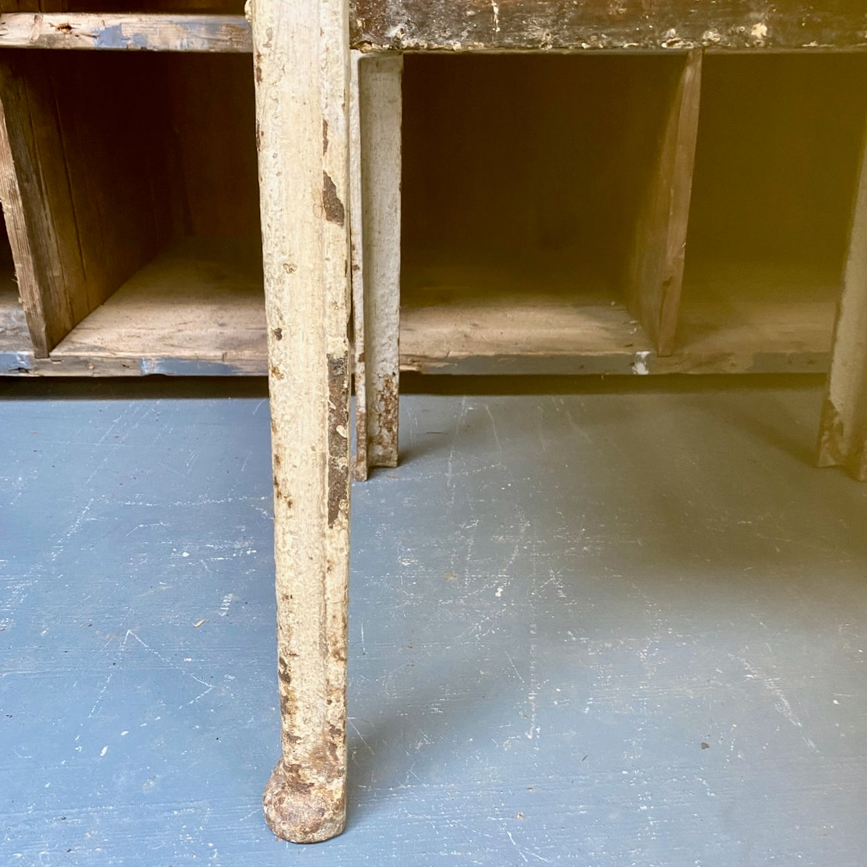 Pretty Cast Iron Table