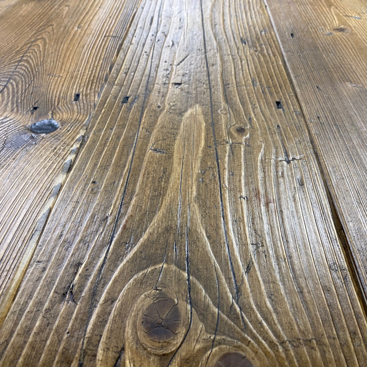 Reclaimed Mill Pine Medium