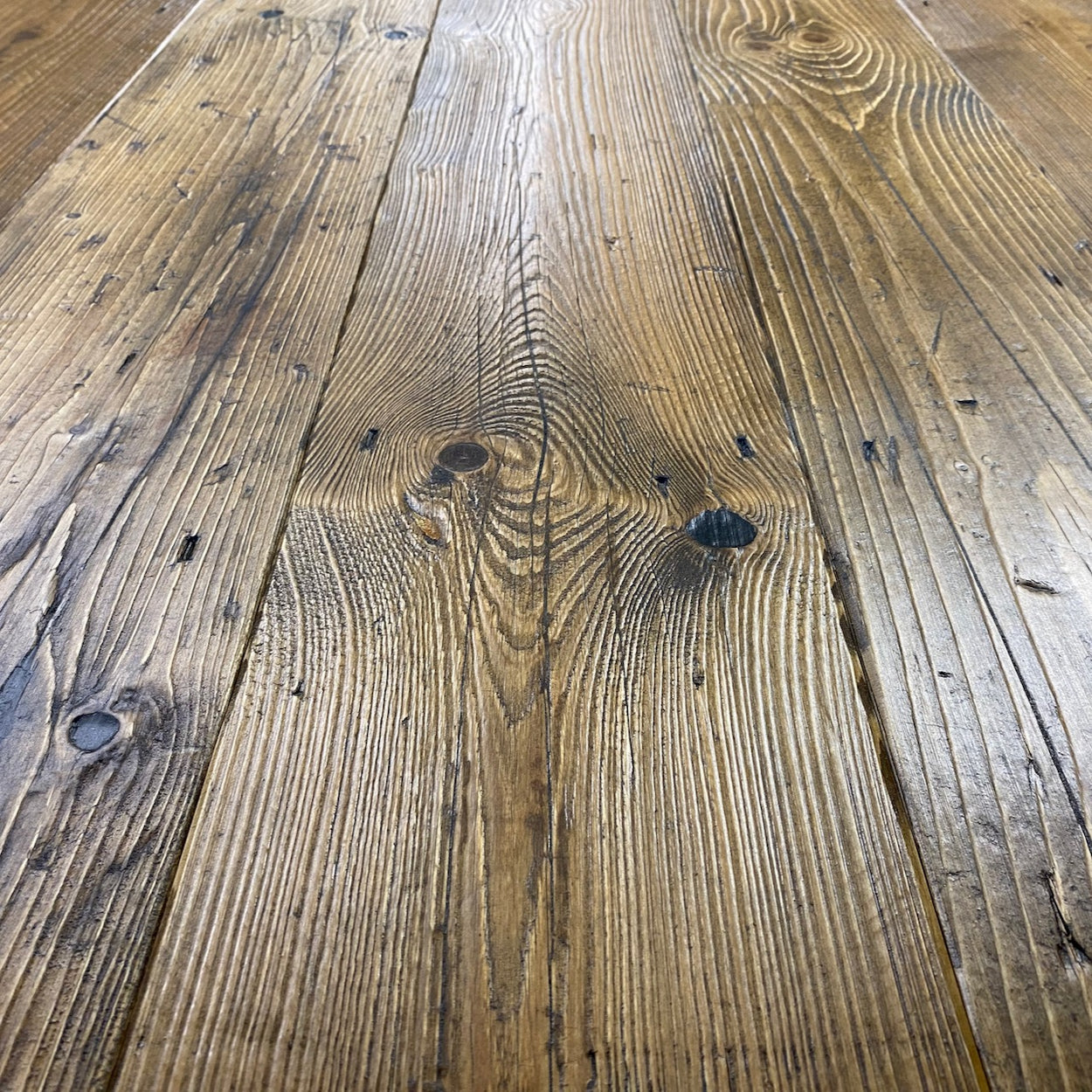 Reclaimed Mill Pine Medium