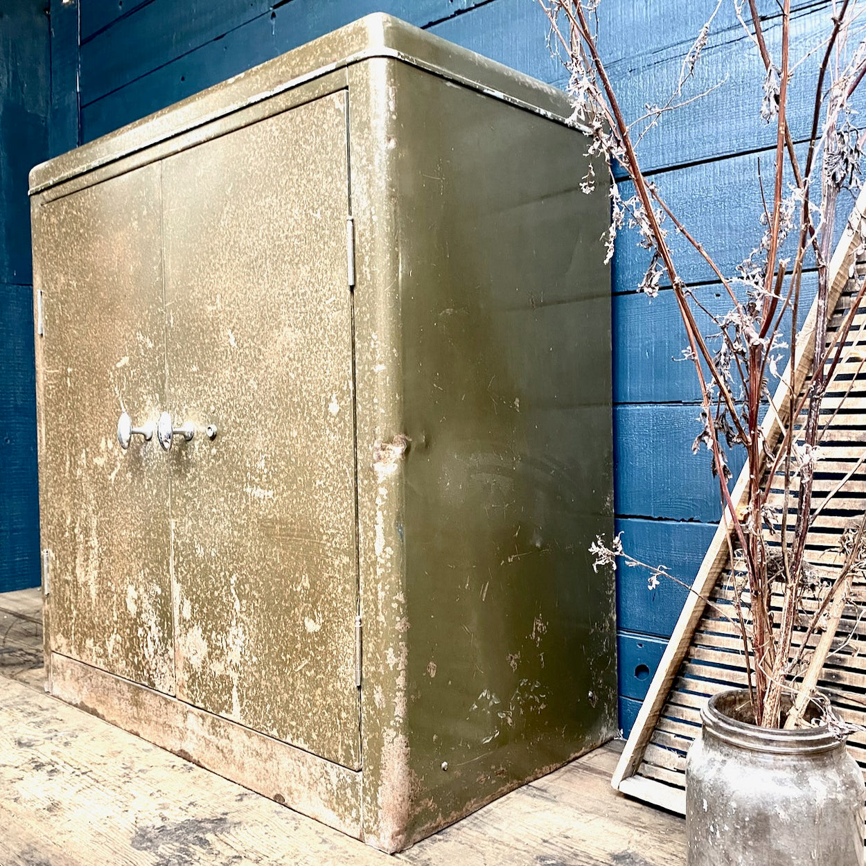 Industrial Workshop Metal Cabinet