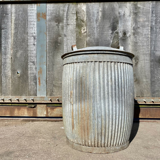 Vintage Dolly Tub with Lid