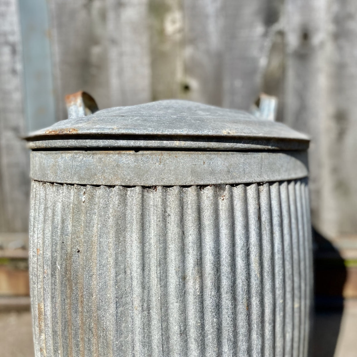 Vintage Dolly Tub with Lid