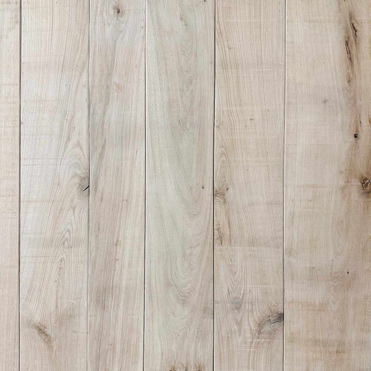 Manor House Oak 01