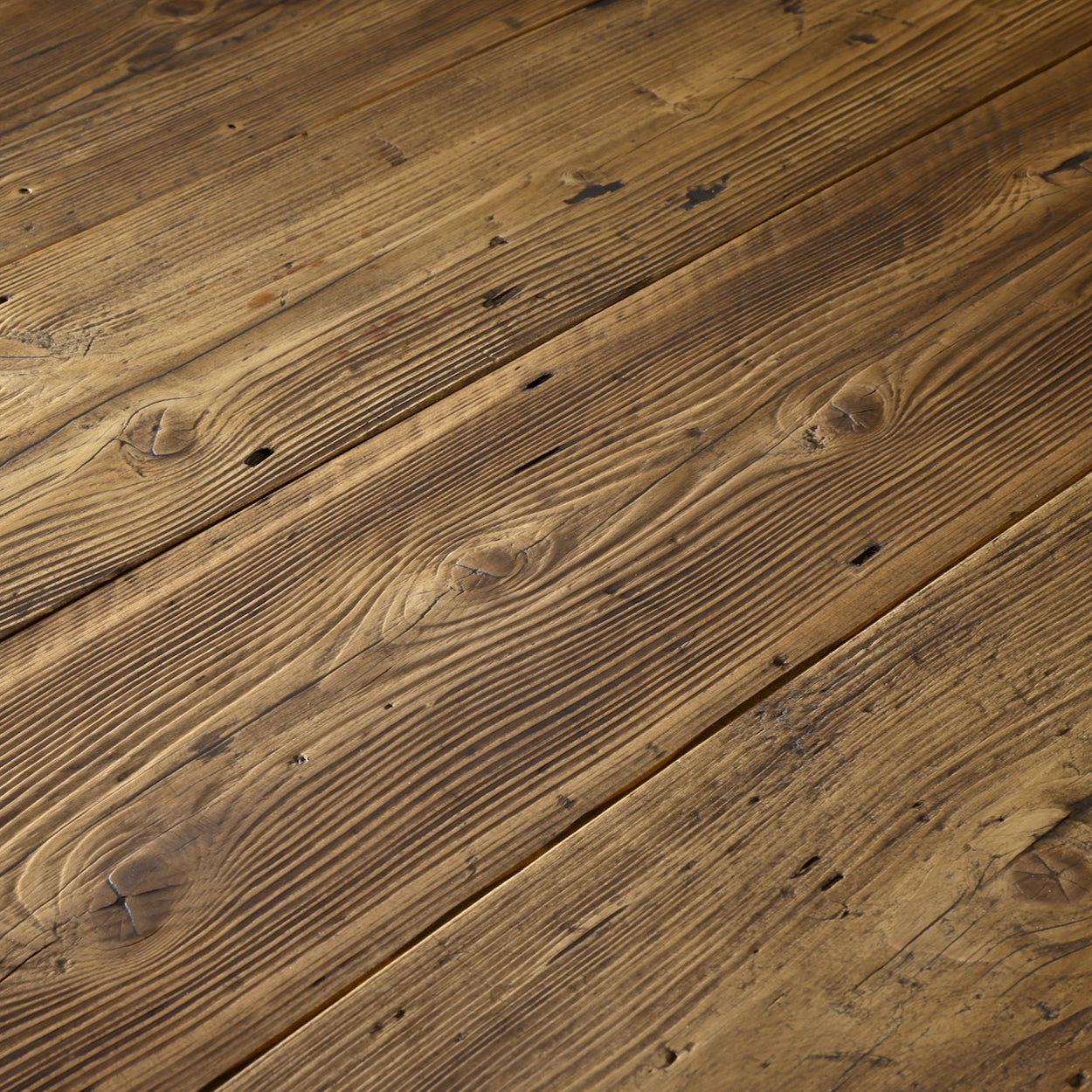 Reclaimed Mill Pine Medium