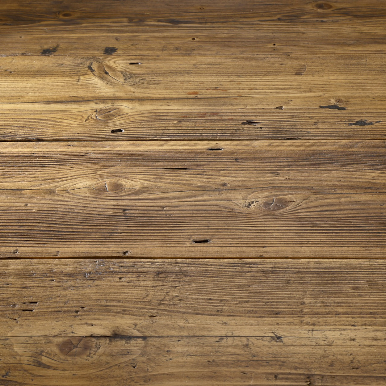 Reclaimed Mill Pine Medium