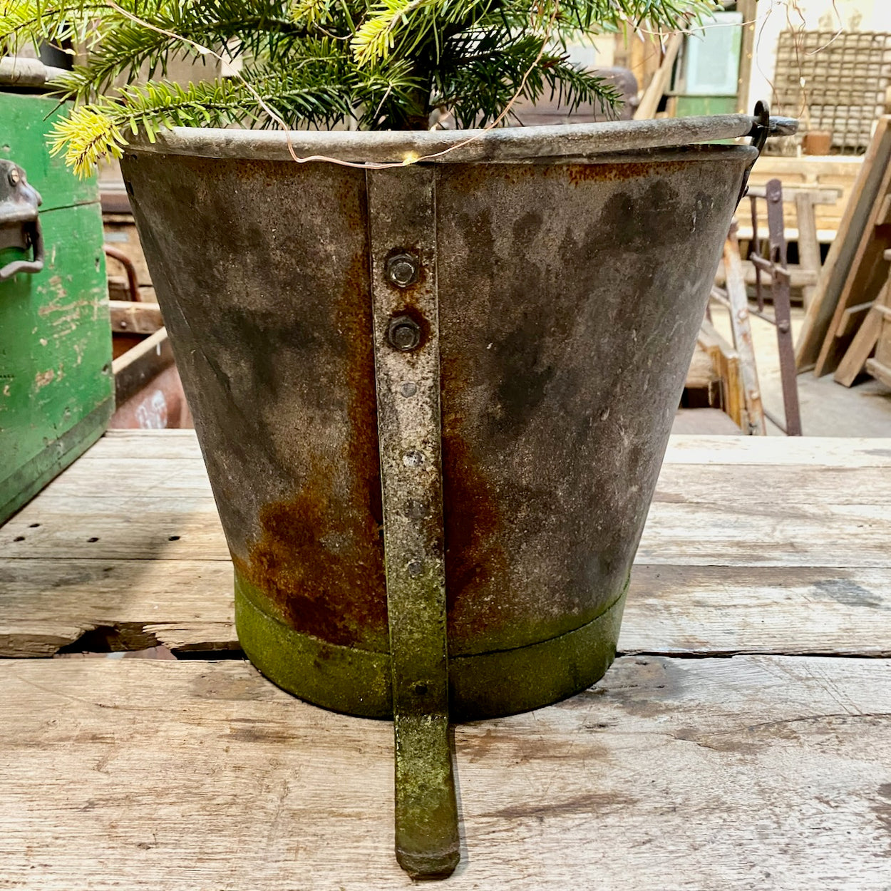 Galvanised Container With Galvanised Stand