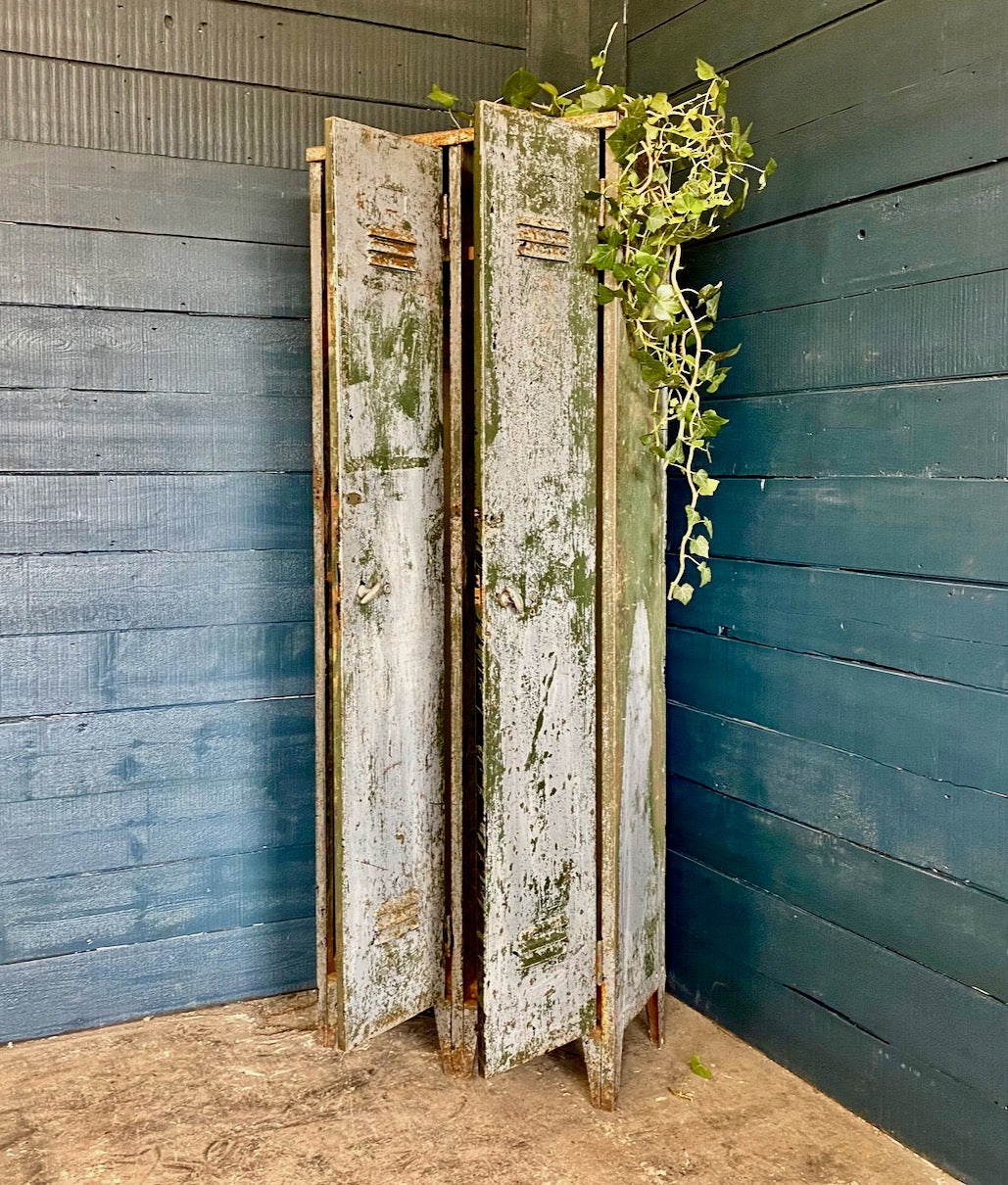 Industrial Locker Cabinet