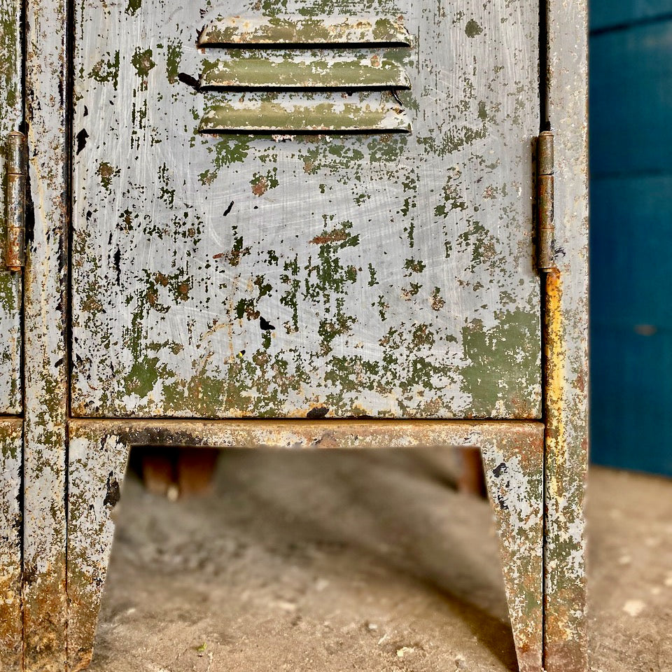 Industrial Locker Cabinet